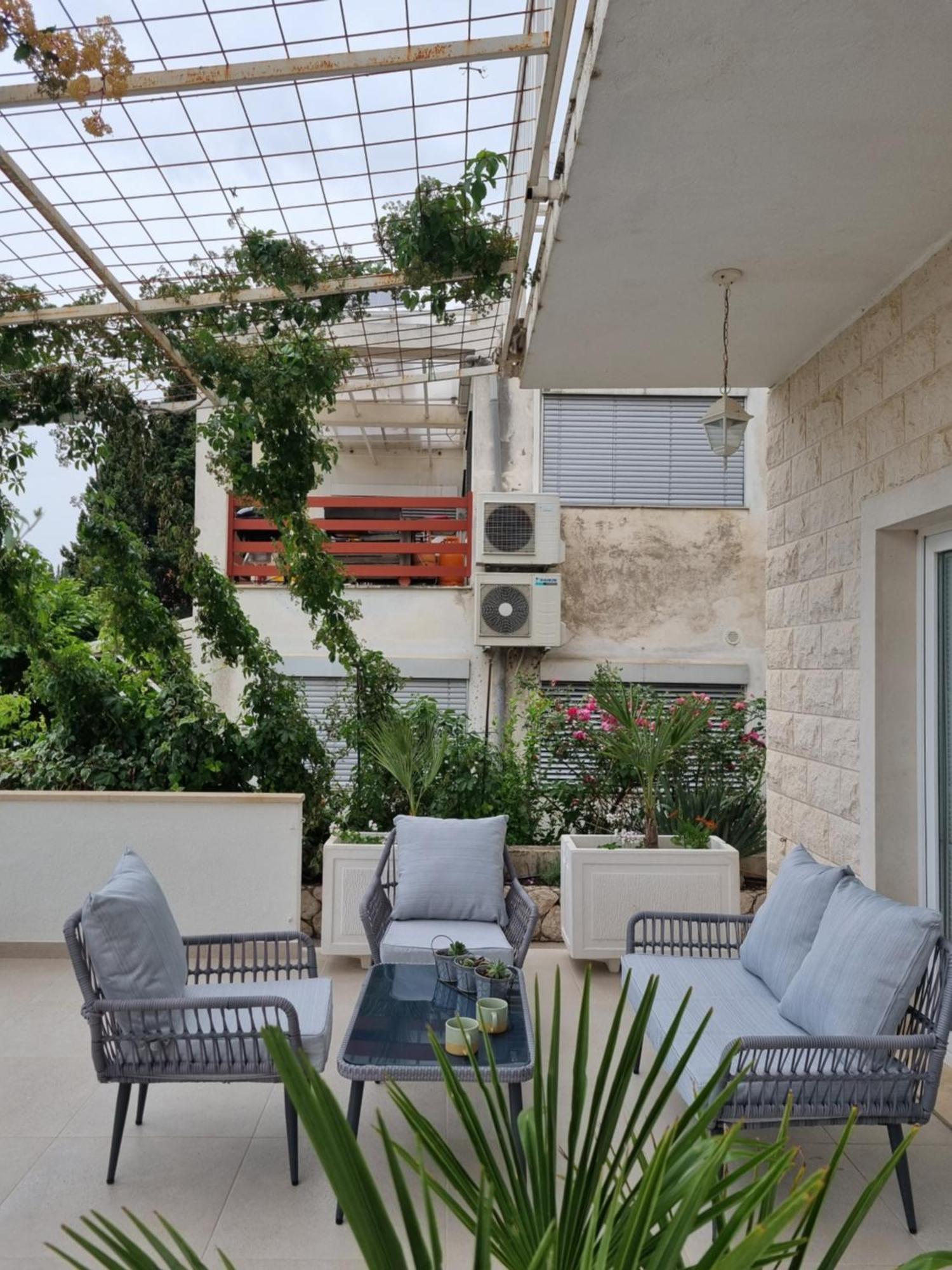 Villa Ante Apartments Blace Exterior photo